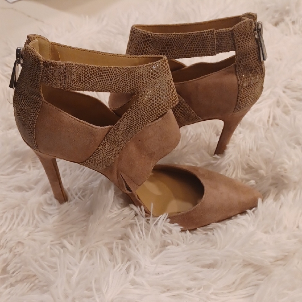 Vince Camuto Brown Leather Stiletto Heels with Strappy & Rear Zip Design 8M